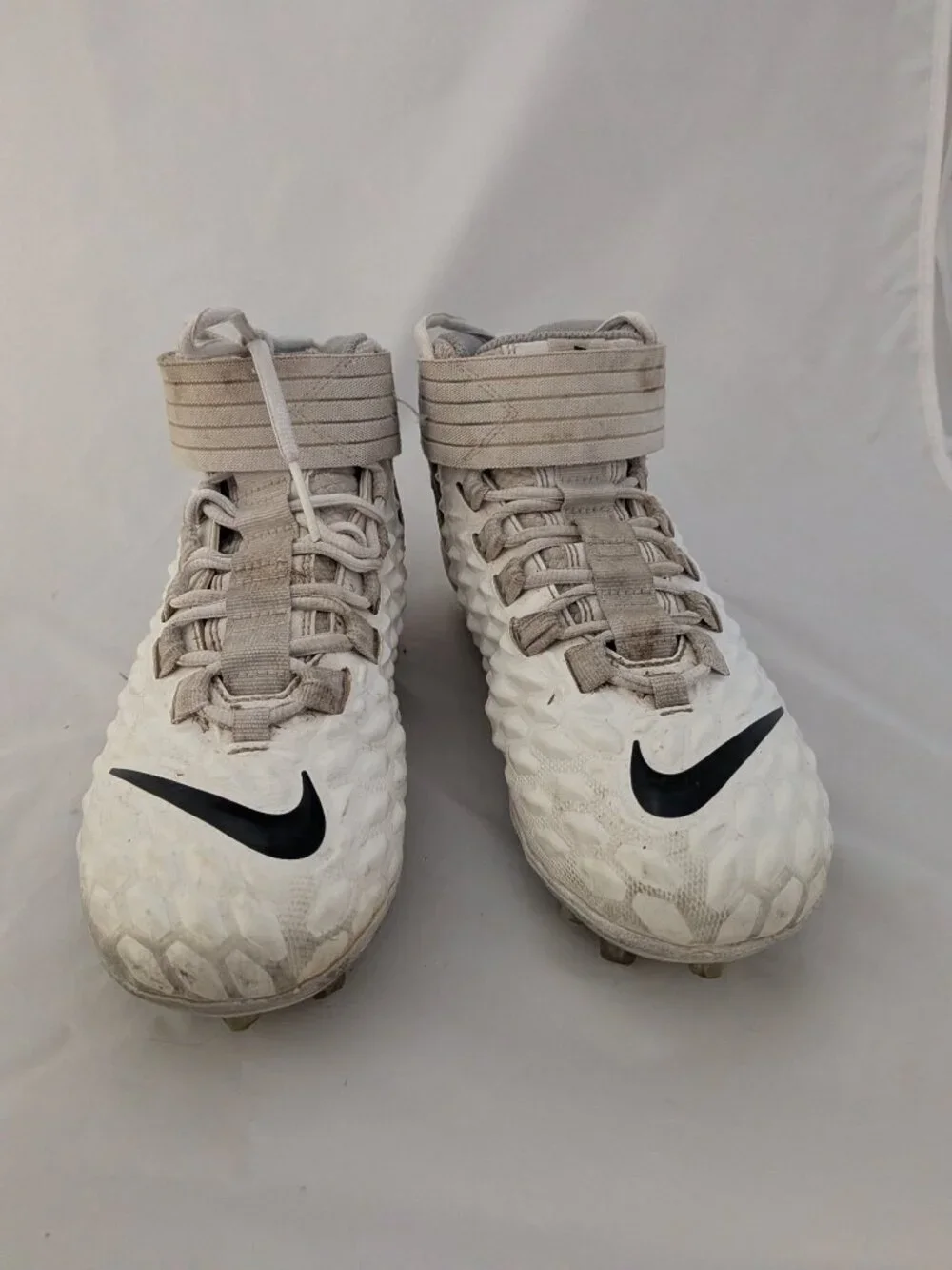Nike Football Cleats Force Savage White Size 7.5
